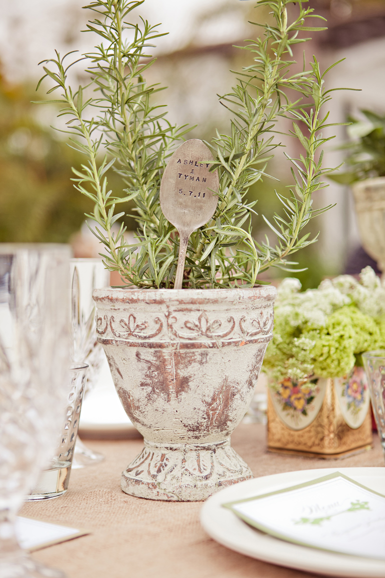 25 of the Most Elegant Rustic Wedding Centerpieces